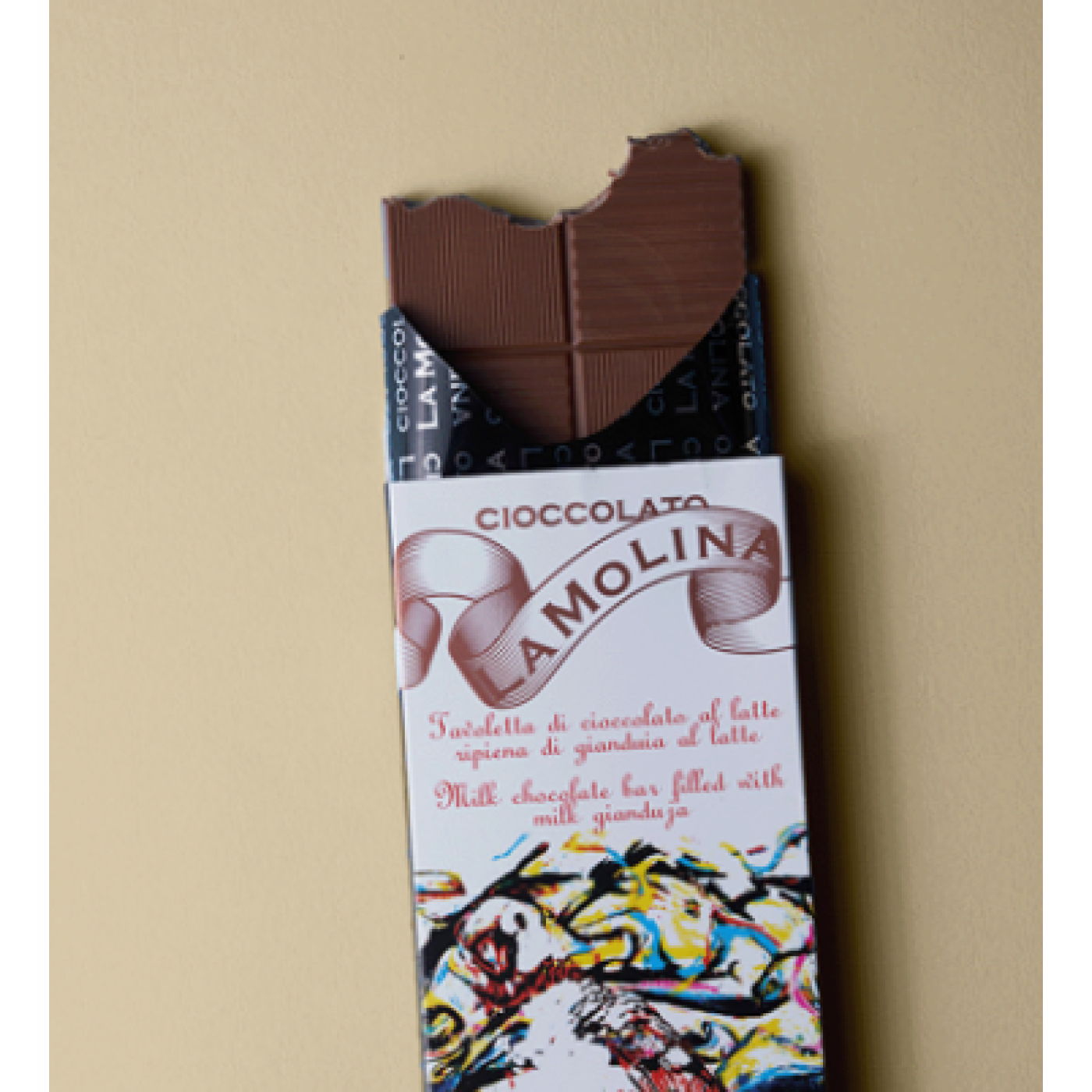 Milk chocolate bar 